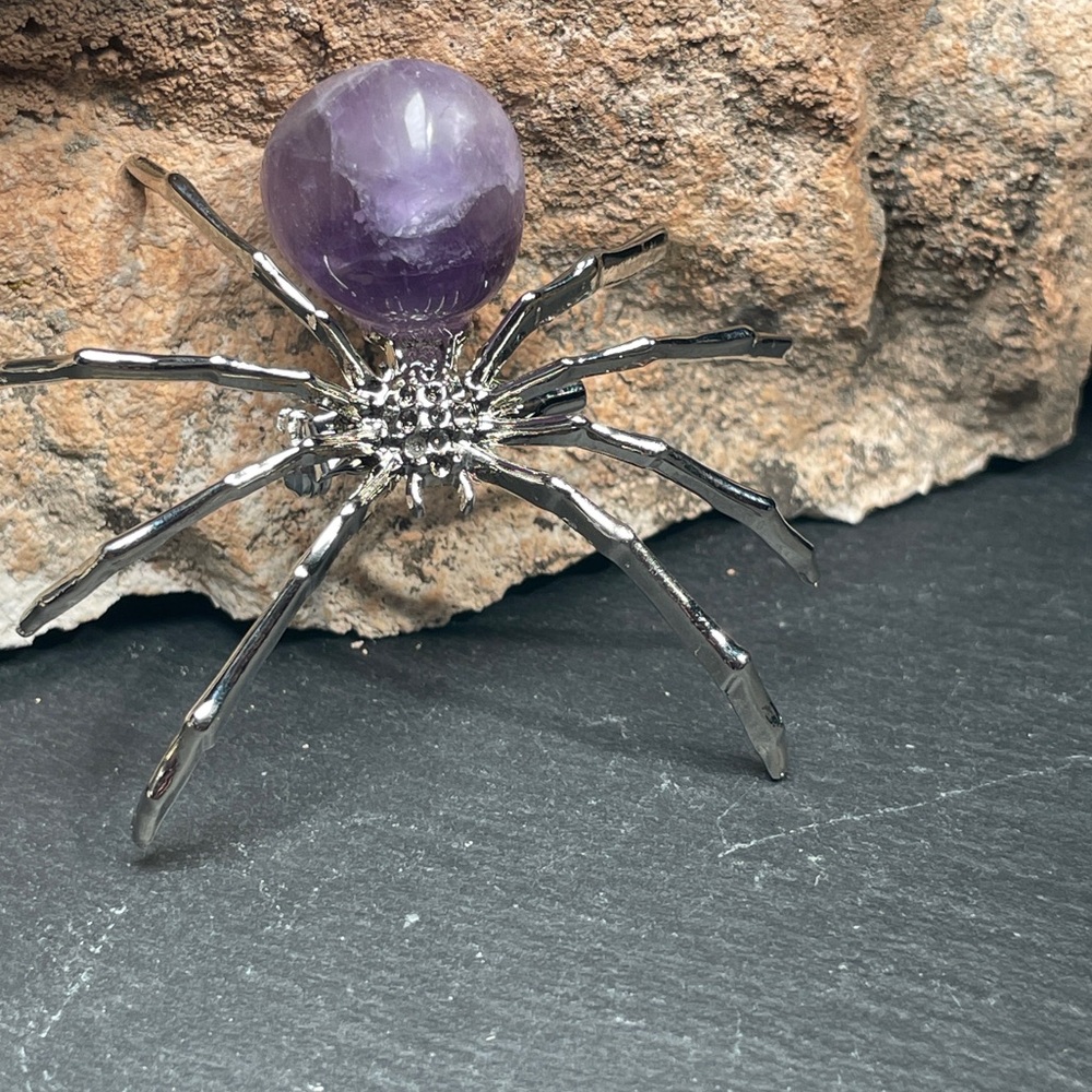 Amethyst Crystal Stone Silver Spider Brooch Artisan Made - Picture 4 of 10